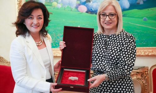 Përfundon misionin e saj në Shqipëri, Nikolla pret në takimin e fundit ambasadoren Kim: Bashkëpunimi mes Shqipërisë e SHBA, në rritje