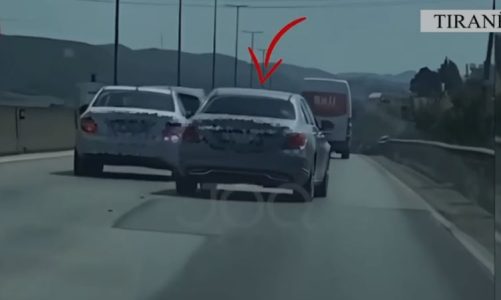 Bënte manovra të rrezikshme me automjet, policia rrugore gjobit me 400 mijë lekë drejtuesin pas videos në rrjetet sociale