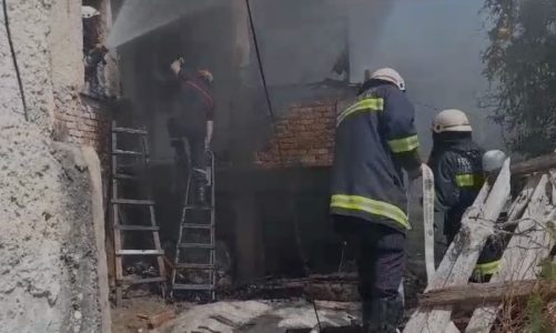 LAJM I FUNDIT/ Shpërthen bombola e gazit në një banesë në Durrës, raportohet për dëme materiale