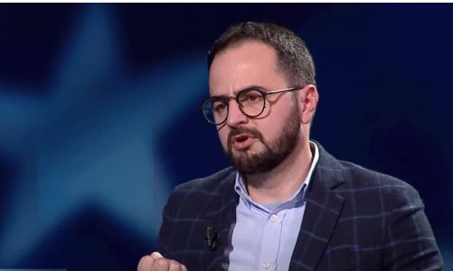 “Të çohen para drejtësisë politikanët e lartë”, denoncoi koncesionin e sterilizimit, kreu i Nismës Thurje: Paratë e vjedhura t’u kthehen shqiptarëve!