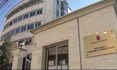 Appartements, parkings et voitures/ Condamné à des amendes, le parquet de Tirana demande la saisie de 14 biens d'une valeur d'un million d'euros de l'homme de 1 ans (Nom)
