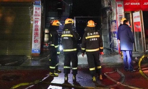 dyqani perfshihet nga zjarri 39 persona humbasin jeten ne kine