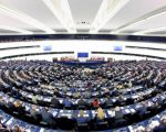 akuzohen per spiunazh parlamenti evropian kerkon lirimin e gazetareve te wsj dhe rel nga moska