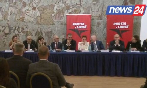 Mbledhja e Komitetit Drejtues të PL/ Kryemadhi: Po shkërmoqet imazhi i Ilir Metës. Ish-Presidenti shpërthen në të qeshura